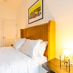 Modern Silverstone With Free Parking By Prescott Apartment Bristol