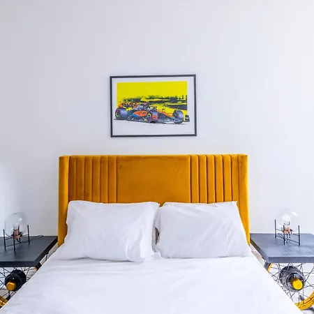 Modern Silverstone With Free Parking By Prescott Apartment *