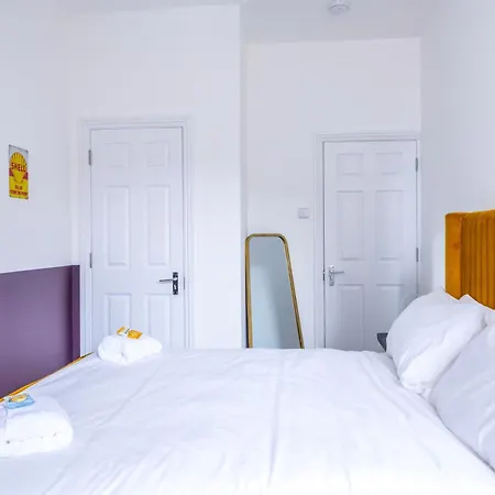 Centralised Silverstone With Free Parking By Prescott Apartments Lejlighed *