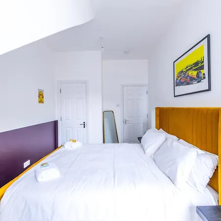 Centralised Silverstone With Free Parking By Prescott Apartments *