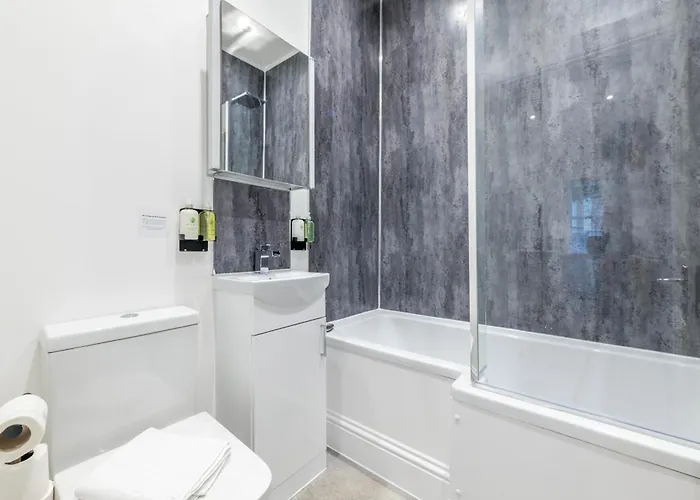 Apartman Luxury Silverstone With Free Parking By Prescott Bristol