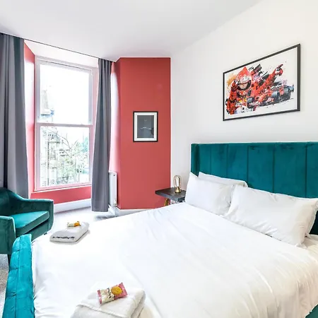 Centralised Silverstone With Free Parking By Prescott Apartments *