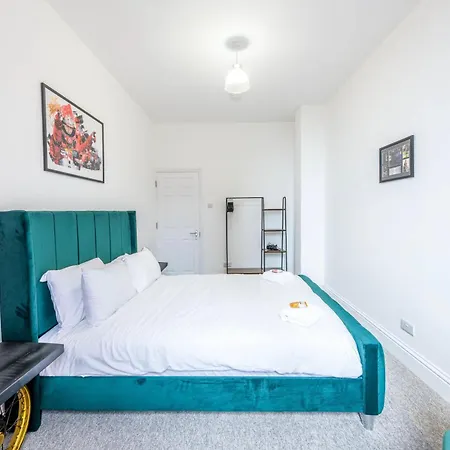 Apartman Centralised Silverstone With Free Parking By Prescott Apartments