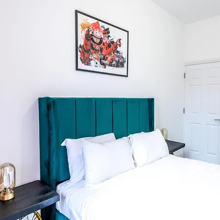 Centralised Silverstone With Free Parking By Prescott Apartments *