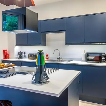 Centralised Silverstone With Free Parking By Prescott Apartments Bristol