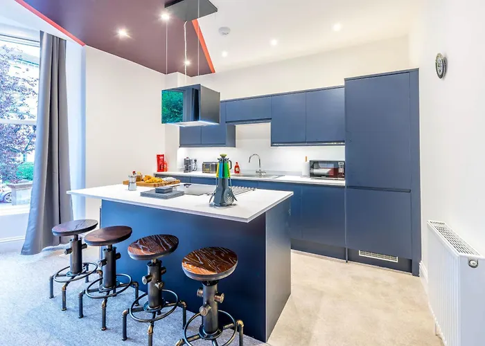 Modern Silverstone With Free Parking By Prescott * Bristol