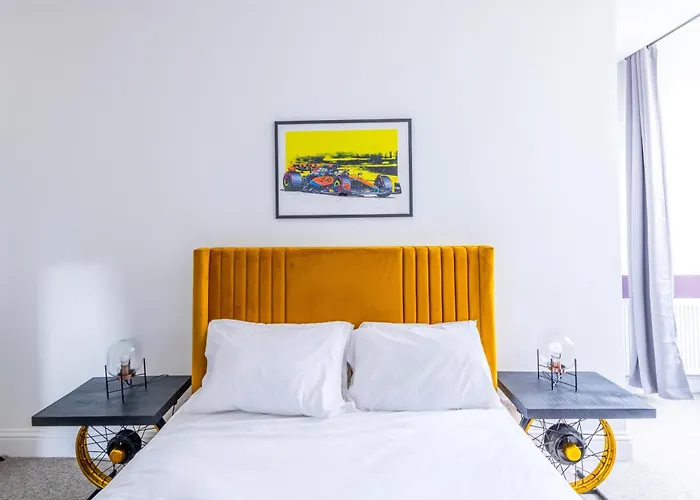 Luxury Silverstone With Free Parking By Prescott Apartmán *