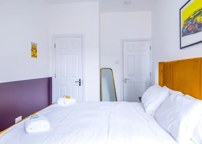 Luxury Silverstone With Free Parking By Prescott Apartmán *